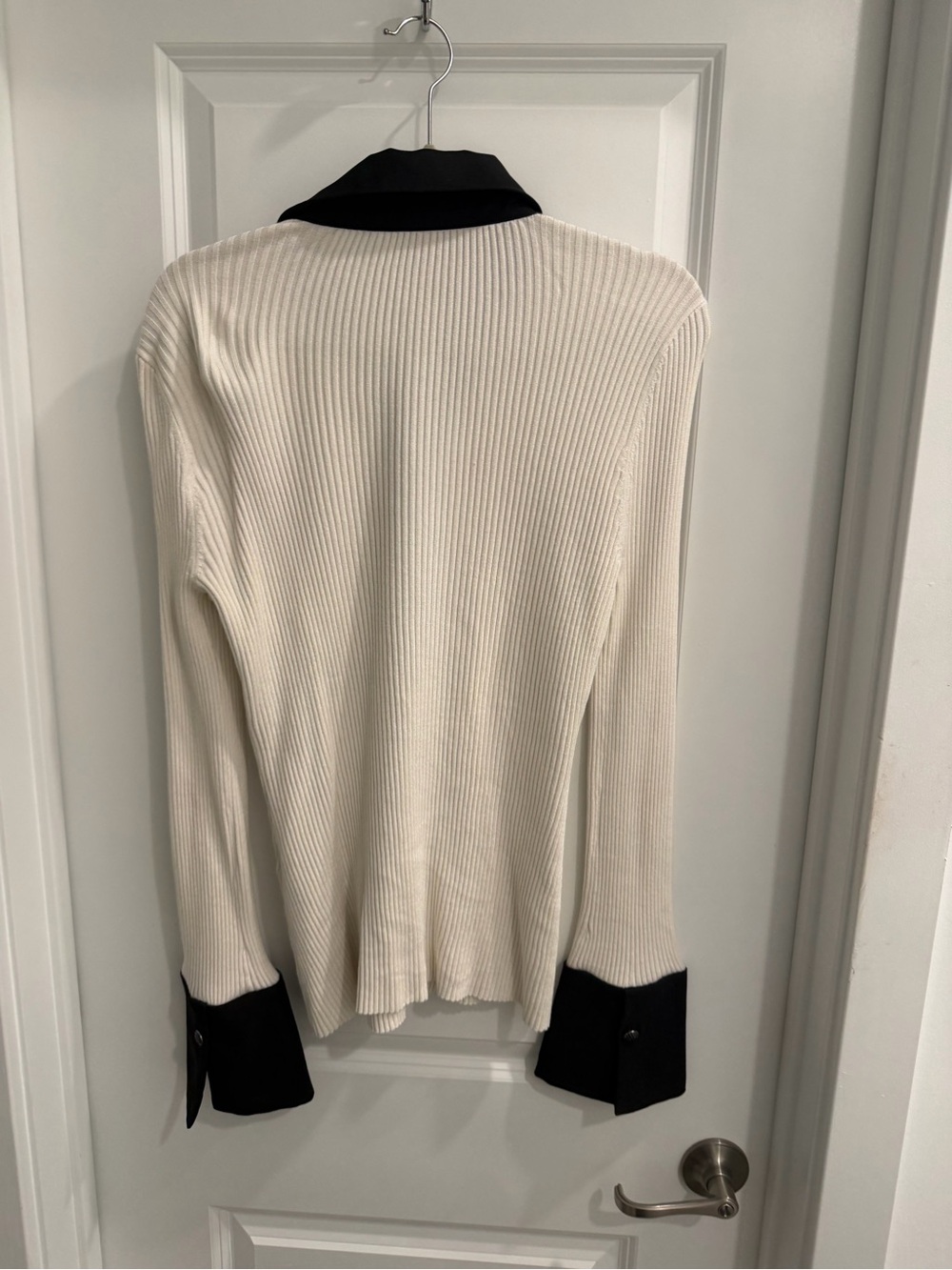 White House Black Market Cream Ribbed Button-Down with Black Collar & Cuffs - Picture 7 of 7